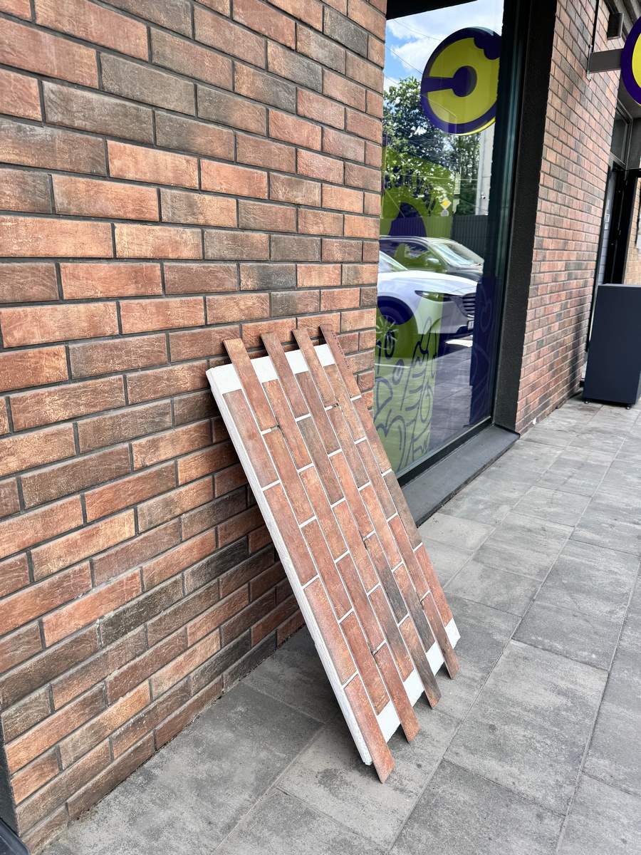 An example of a ROYAL FACADE clinker thermal panel in Ternopil