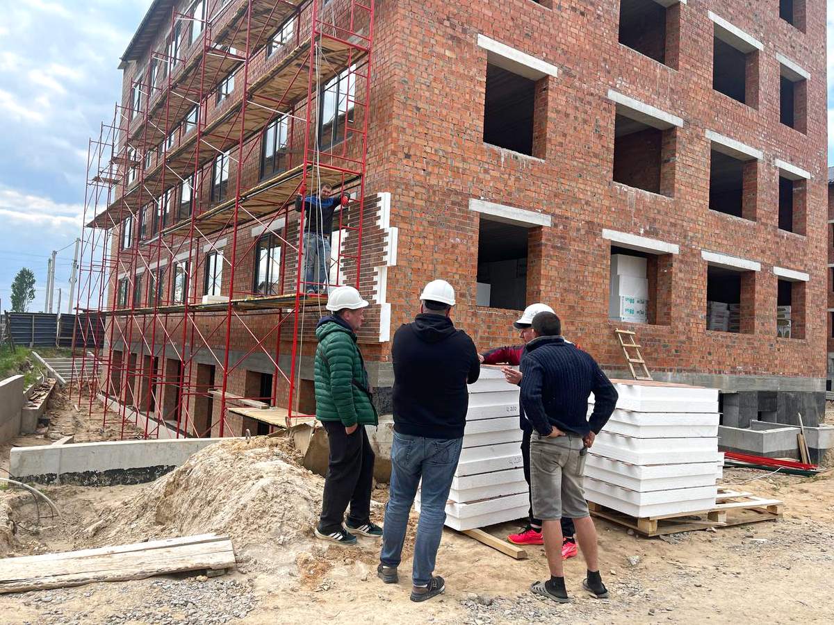 Materials for facade insulation of RC Milange