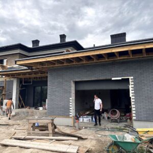 Facade works with insulation with Cerrad GRAPIA SABBIA thermal panels