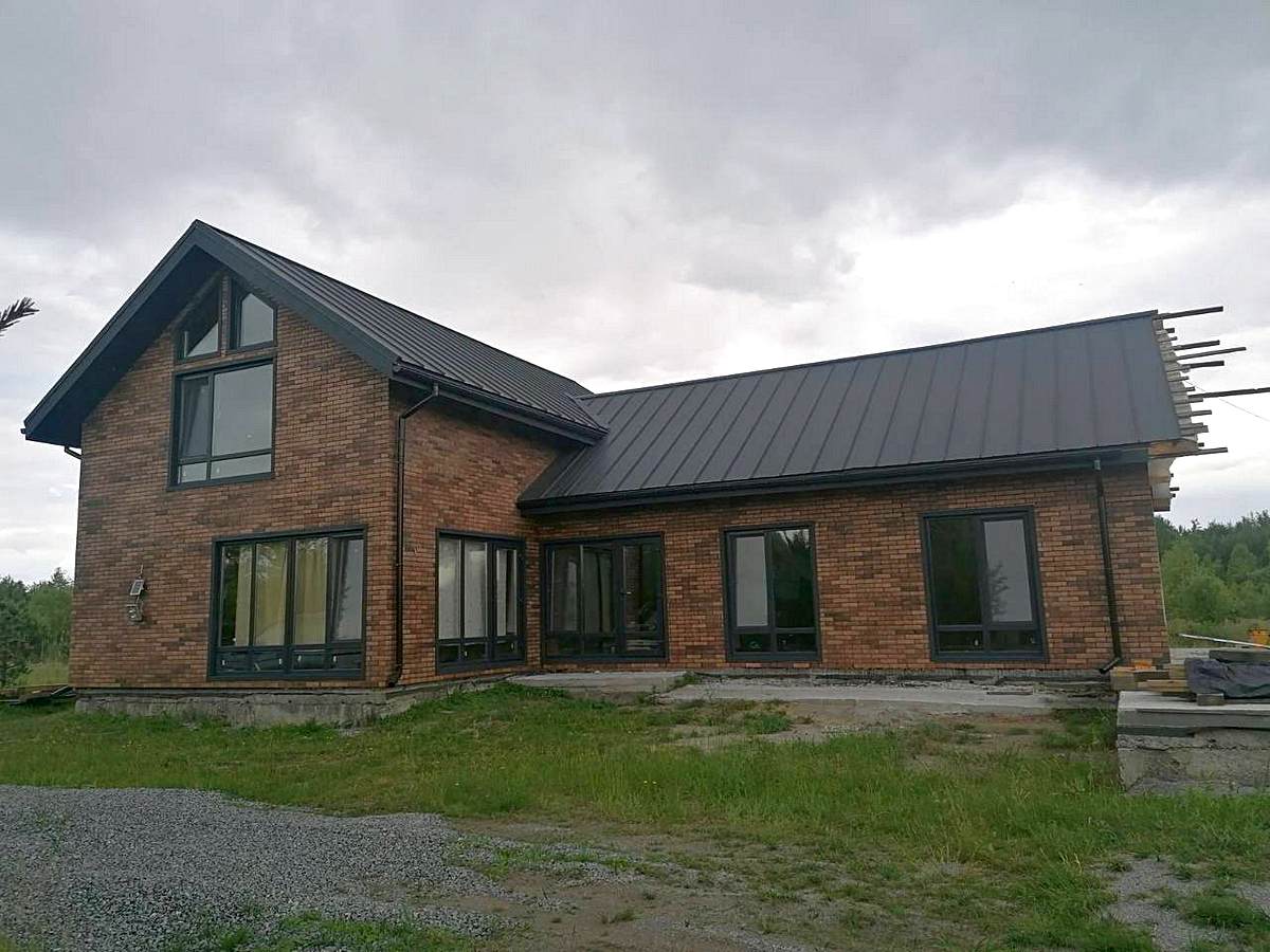 Installation of thermal panels with polystyrene foam insulation