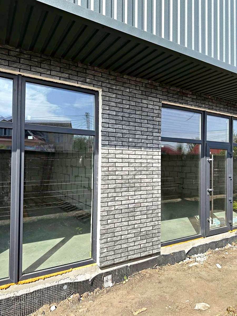 Fațada finisată cu panouri termoizolante Royal Facade