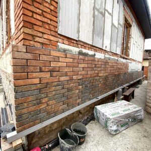 Izolacja domu w Krzywym Rogu za pomocą paneli termicznych Royal Facade