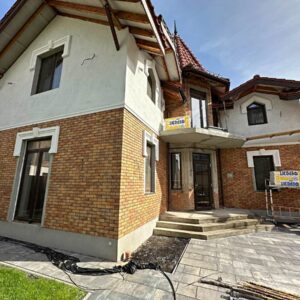 Jasna dekoracja elewacji z płytkami Loft Brick Curry