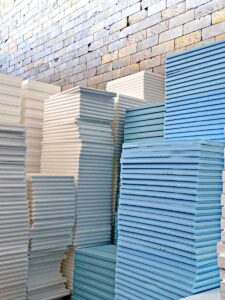 Expanded polystyrene or extruded polystyrene