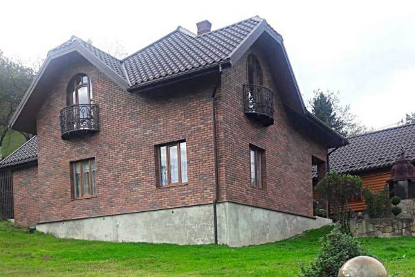 Decorative facade cladding with Cerrad tiles