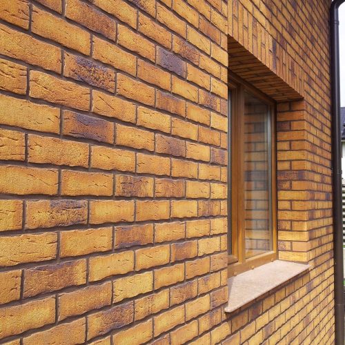 Klinkerplatten an der Fassade